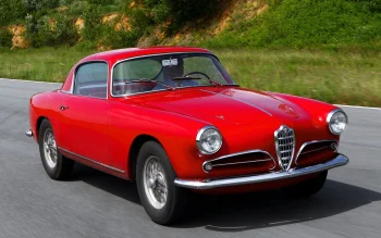 красная alfa romeo giulietta sprint на загородной дороге, alfa romeo 1900 classic, alfa romeo, альфа ромео, движение, дороги, пути, трассы, шоссе, магистрали, автострады, проспекты, проезды, машины, автомобили, ретро, авто