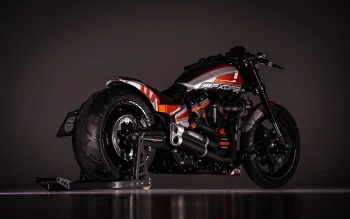 Мотоцикл Harley-Davidson FXDR у студійному освітленні
