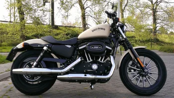 Мотоцикл Harley-Davidson Sportster 883