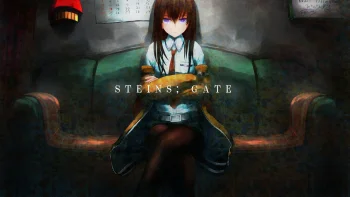 Курісу Макісе в напівтемряві кімнати з гри Steins;Gate