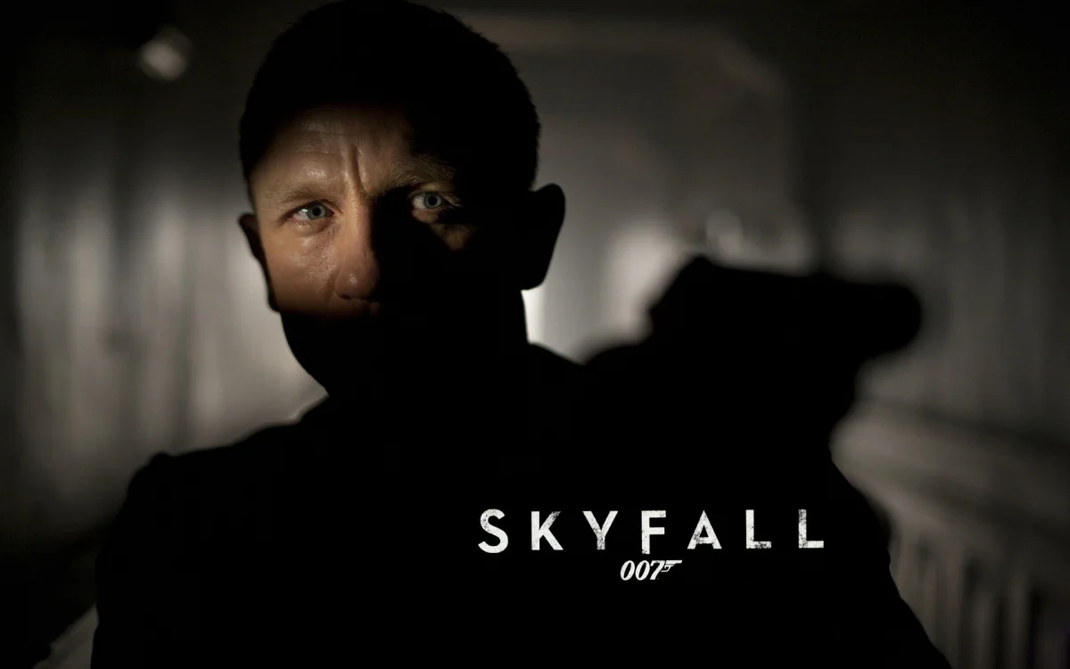 Деніел Крейг у ролі Джеймса Бонда у фільмі «007: Координати „Скайфолл“»