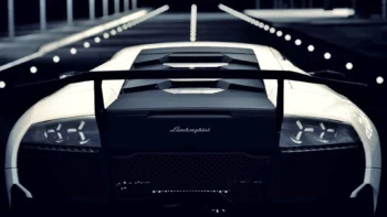 Вид сзади на Lamborghini Murcielago LP 670-4 SuperVeloce