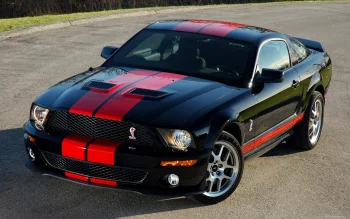 черный ford mustang shelby gt500 с красными полосами на асфальте, ford mustang shelby gt500, ford, диски, колеса, машины, автомобили, спорткары, фары, форд, авто
