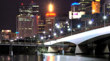 the lights of the victoria bridge and brisbane's skyscrapers at night, brisbane, australia, bridges, cities, city, cityscape, cityscapes, night lights, lights, streetlights, street lamps, lighting, night, rivers, canals, streams, skyscrapers, the city at night, architecture, world