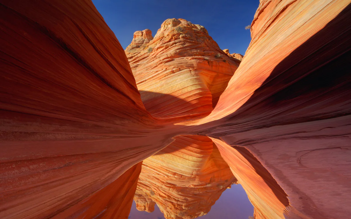 Reflections of the rocks at The Wave in Arizona