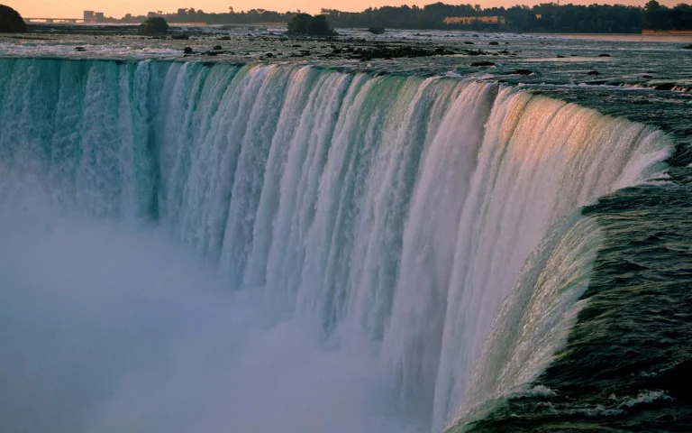 niagara falls in the glow of the setting sun, niagara falls, united states, canada, cliffs, evening, evenings, twilight, dus, fog, landscapes, rivers, canals, streams, splashes, usa, waterfalls, nature