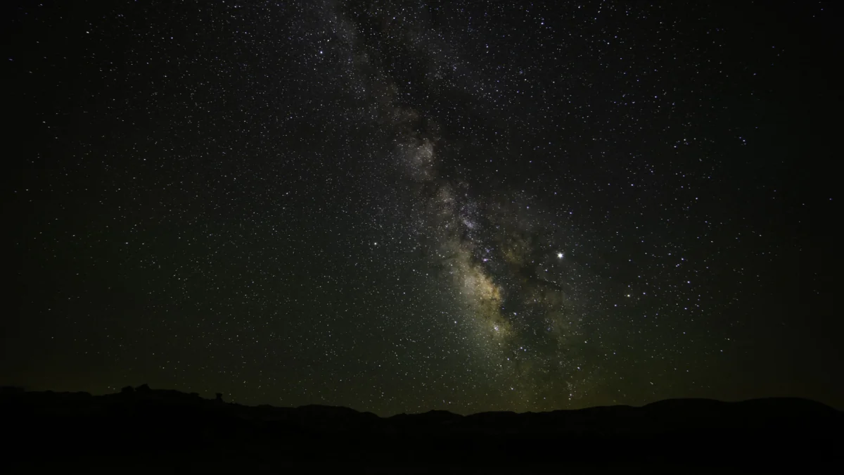 The Milky Way above the dark horizon