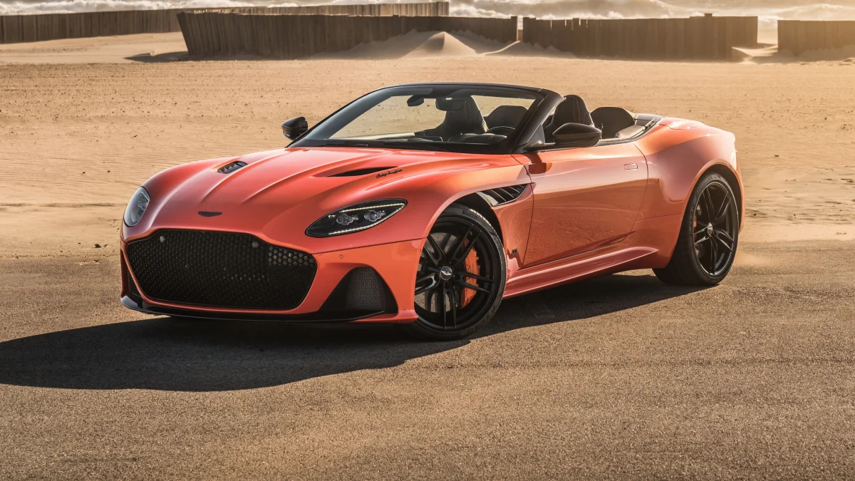 Aston Martin DBS 2019