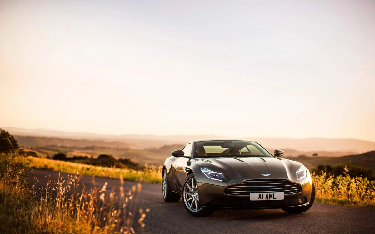 Aston Martin DB11