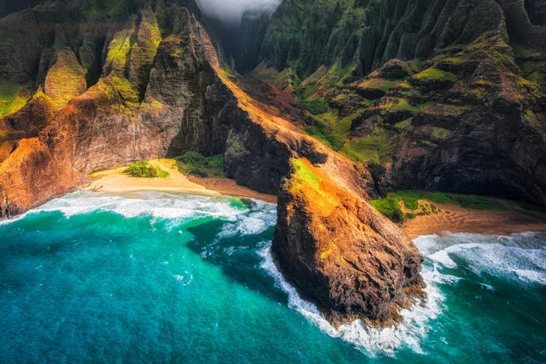 Sunbeams on the cliffs of the Na Pali Coast