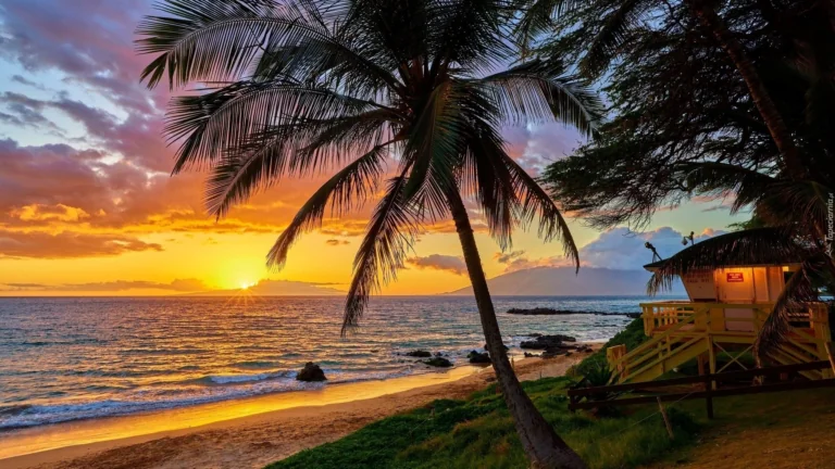 Sunset rays over Maui Beach