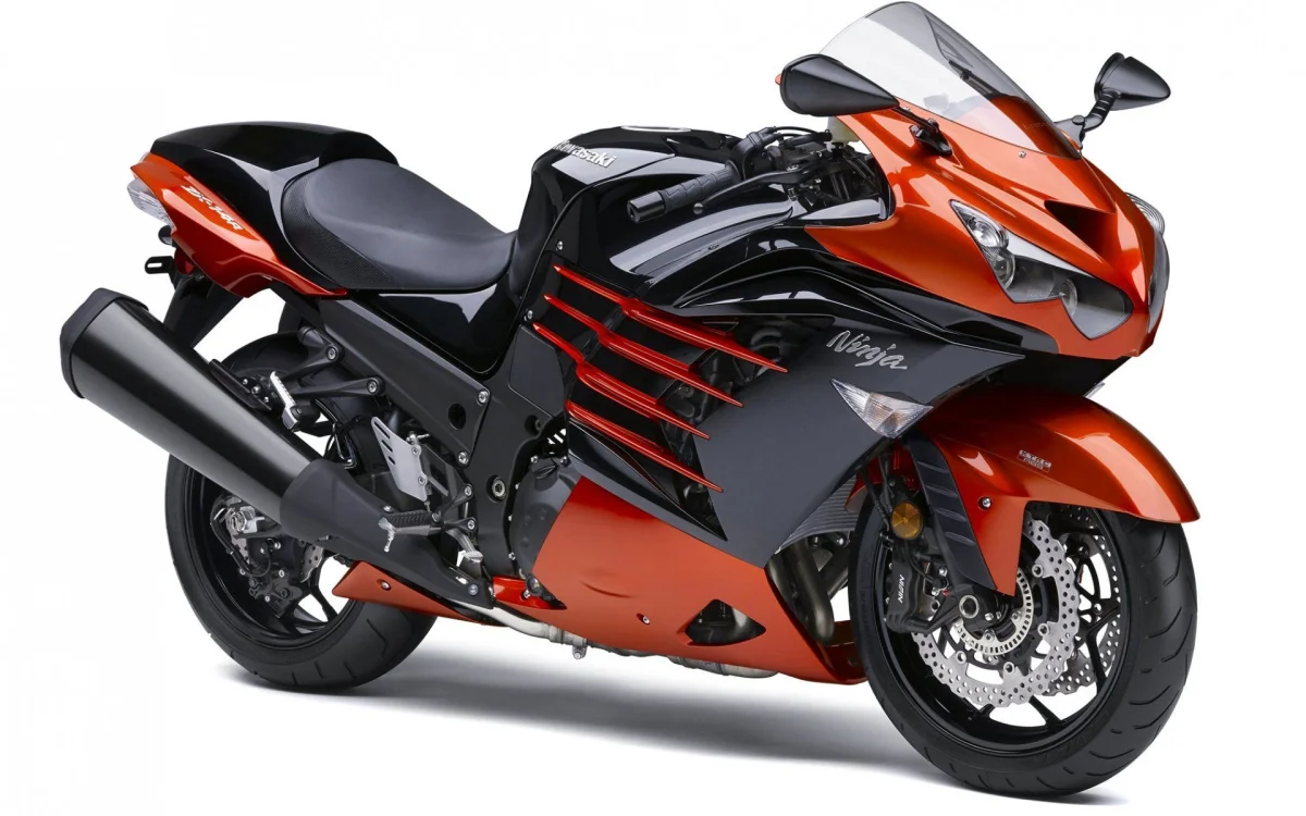 Чорно-помаранчевий мотоцикл Kawasaki Ninja ZX-14R на білому тлі