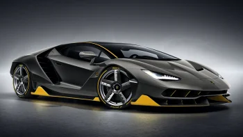 Lamborghini Centenario в карбоновом кузове с желтыми акцентами