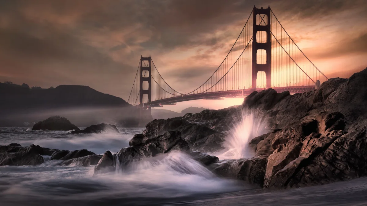 Waves near the Golden Gate piers