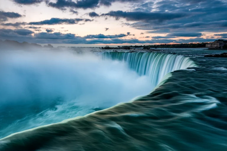 Pre-dawn mists over the Horseshoe Falls of Niagara Falls