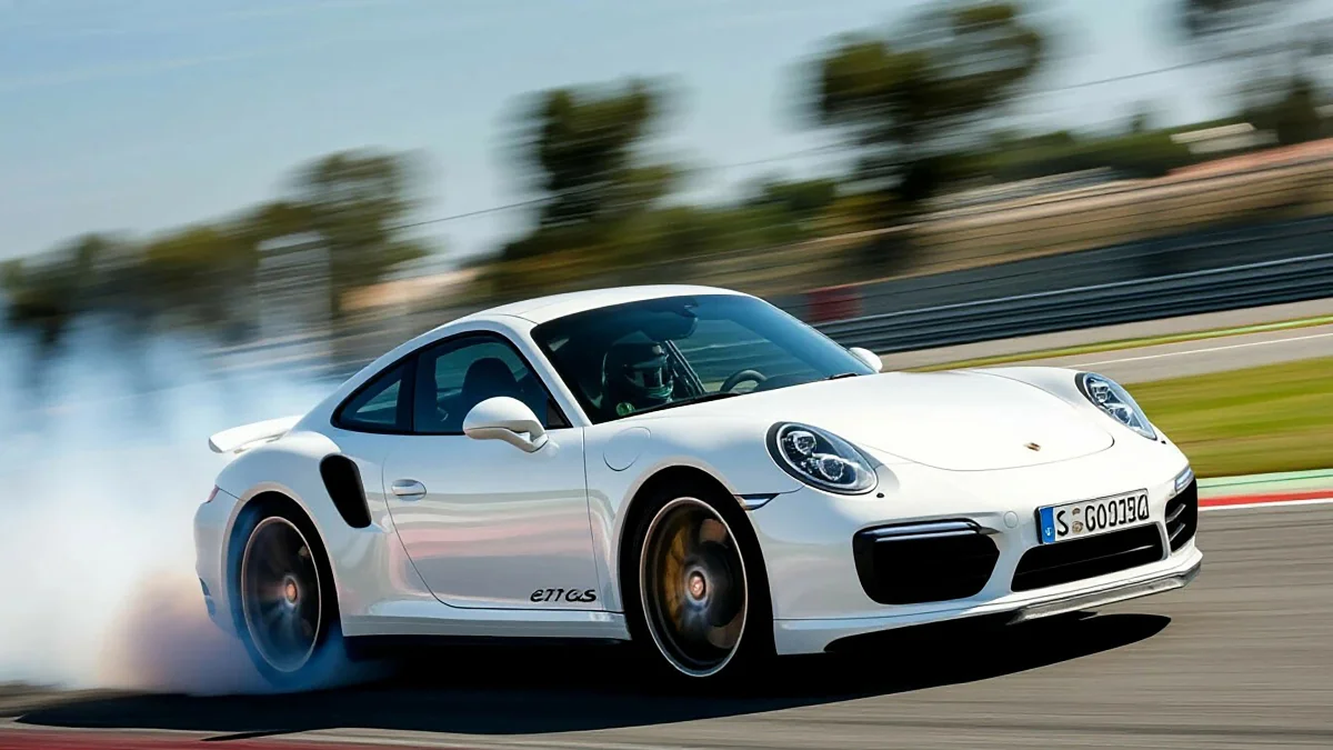 porsche 911 turbo s, porsche 911 turbo, porsche, порше, спорткары, электромобили, электрокары, авто, автомобили, машины