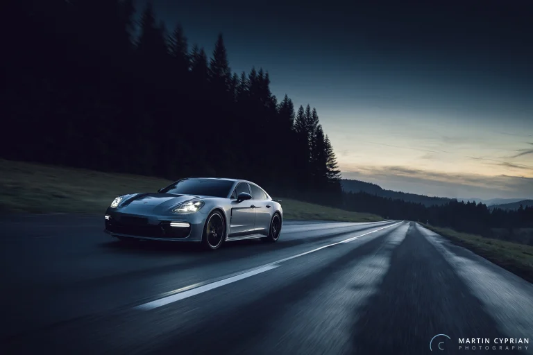 porsche panamera turbo, porsche, дороги, шляхи, траси, шосе, магістралі, автостради, проспекти, проїзди, ліс, ліси, порше, седани, электромобілі, електрокари, авто, автомобілі, машини