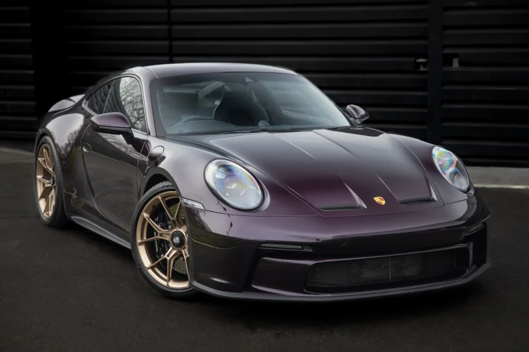 Porsche 911 GT3 в цвете Viola Metallic