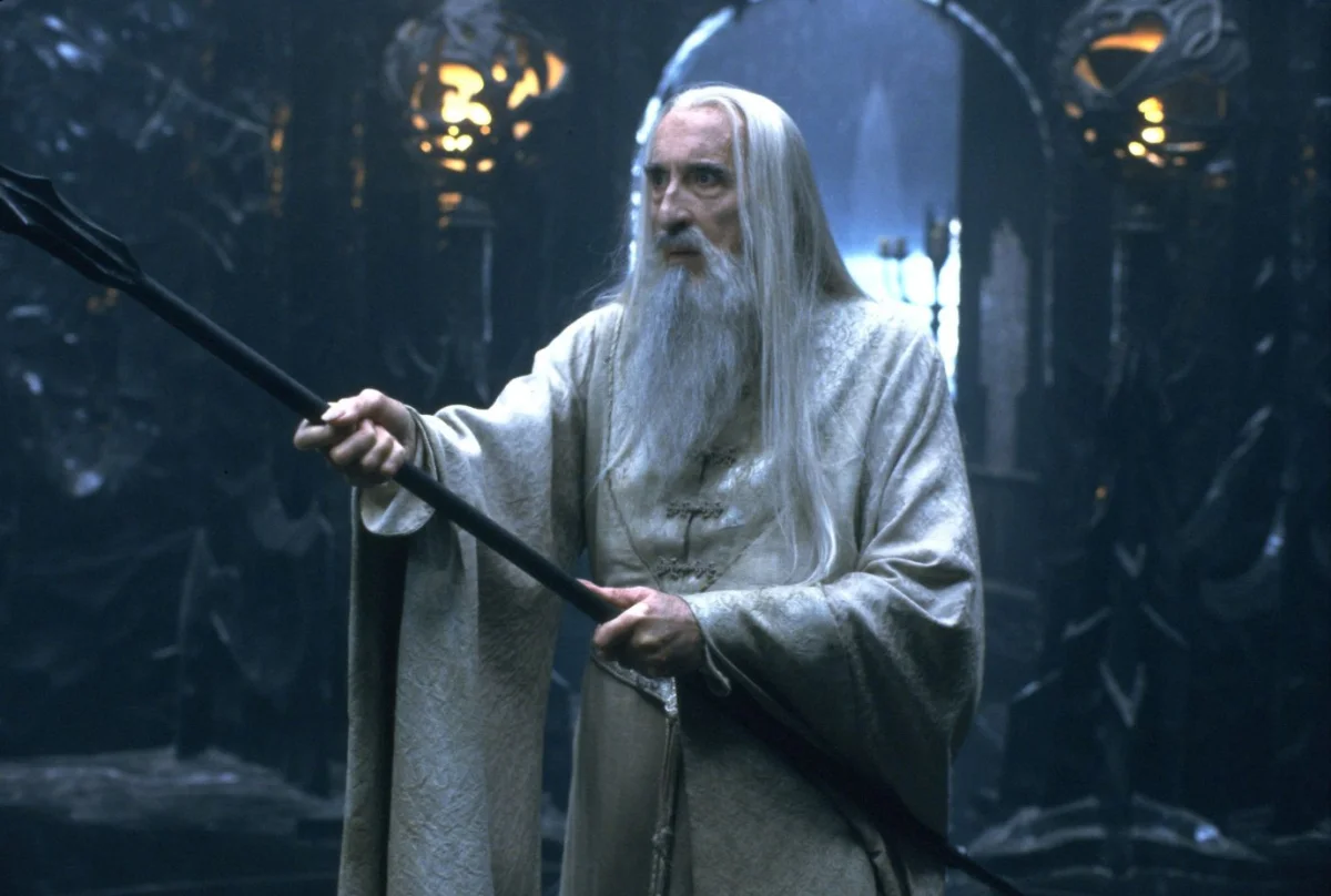saruman the white with his staff in the dark halls of isengard, the lord of the rings: the fellowship of the ring, battles, fights, combats, characters, actors, cinema, fantasy, the lord of the rings, movies
