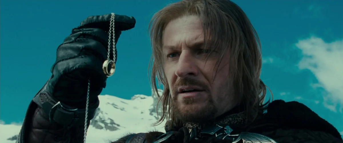 boromir examines the one ring, the lord of the rings: the fellowship of the ring, characters, actors, cinema, heroes, men, rings, sean bean, the lord of the rings, movies